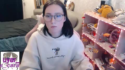 Cara online show from 11/07/25, 04:29