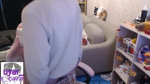 Cara online show from 11/21/25, 01:21