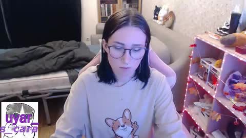 Cara online show from 11/22/25, 04:50