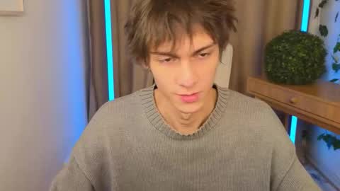 Valora online show from 11/16/25, 01:17