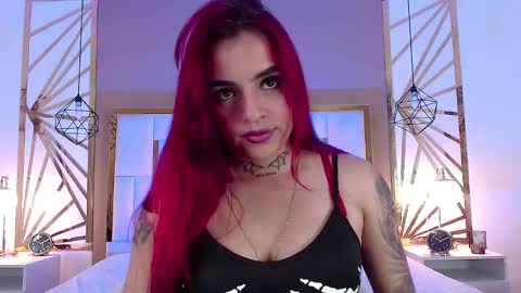 Snapshot of vaaleriee_miller_ chatting on 12/04/24, 05:11 valeriee miller online show from 12/04/24, 05:11