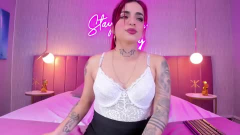 Snapshot of vaaleriee_miller_ chatting on 12/13/24, 04:38 valeriee miller online show from 12/13/24, 04:38