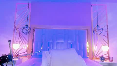 Snapshot of vaaleriee_miller_ chatting on 12/31/24, 12:36 valeriee miller online show from 12/31/24, 12:36