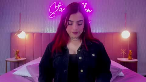Snapshot of vaaleriee_miller_ chatting on 01/07/25, 06:35 valeriee miller online show from 01/07/25, 06:35