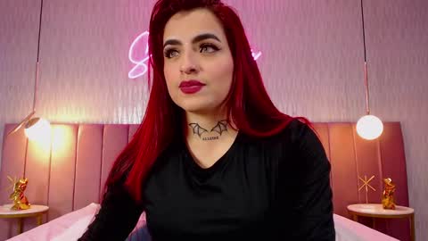 Snapshot of vaaleriee_miller_ chatting on 01/08/25, 06:41 valeriee miller online show from 01/08/25, 06:41