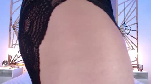Snapshot of vaaleriee_miller_ chatting on 01/22/25, 07:24 valeriee miller online show from 01/22/25, 07:24