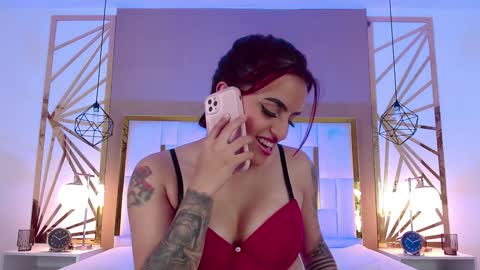 Snapshot of vaaleriee_miller_ chatting on 02/07/25, 12:42 valeriee miller online show from 02/07/25, 12:42