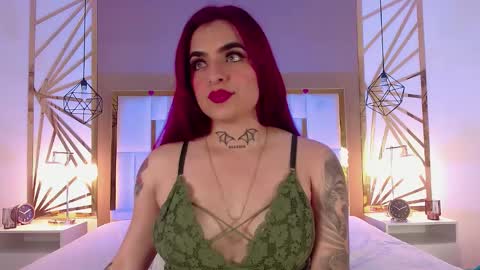 Snapshot of vaaleriee_miller_ chatting on 02/18/25, 06:26 valeriee miller online show from 02/18/25, 06:26