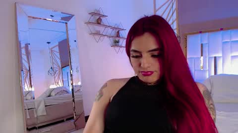 Snapshot of vaaleriee_miller_ chatting on 02/21/25, 04:59 valeriee miller online show from 02/21/25, 04:59