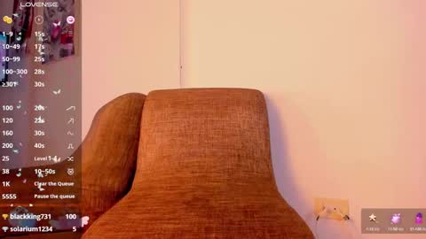 Snapshot of vahiolet_smith chatting on 01/18/25, 03:49 Vahiolet smith online show from 01/18/25, 03:49