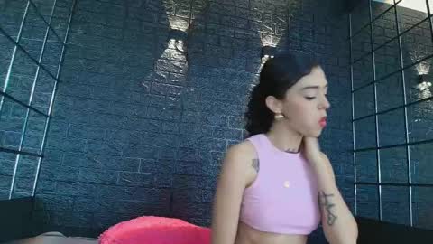 Snapshot of vaiolett_smith chatting on 02/28/25, 05:26 V A I O L E T T S M I T H online show from 02/28/25, 05:26
