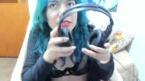 Vaiolet1314 online show from 10/08/25, 01:47