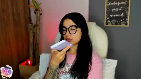 Snapshot of val_varago chatting on 11/03/25, 02:13 val_varago online show from 11/03/25, 02:13