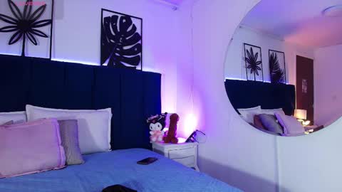 Snapshot of valeery_gomez chatting on 11/04/25, 07:35 Tifanny online show from 11/04/25, 07:35