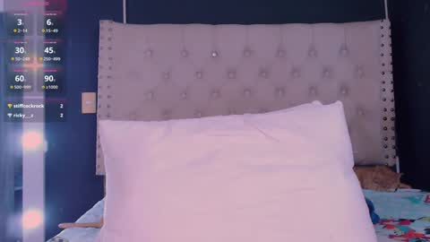 IG-valen mendoza99  twitter valenthompson99 online show from 02/07/25, 11:55