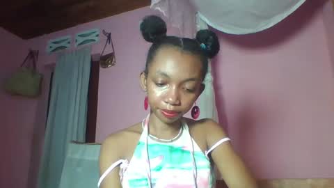 Snapshot of valencia302364 chatting on 02/10/25, 04:36 valencia302364 online show from 02/10/25, 04:36