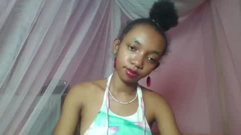 Snapshot of valencia302364 chatting on 02/19/25, 05:06 valencia302364 online show from 02/19/25, 05:06