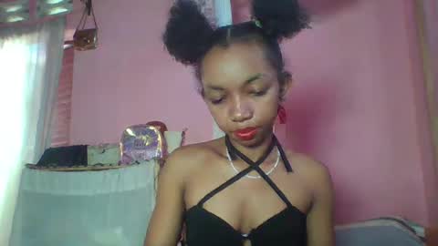 Snapshot of valencia302364 chatting on 03/10/25, 05:11 valencia302364 online show from 03/10/25, 05:11