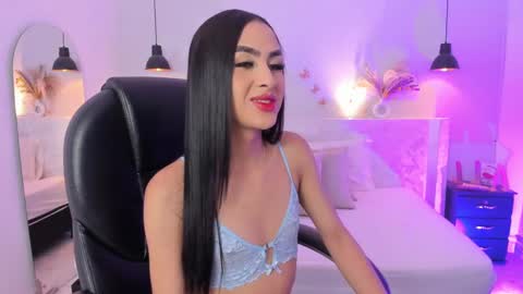 Valentina online show from 02/05/25, 12:38