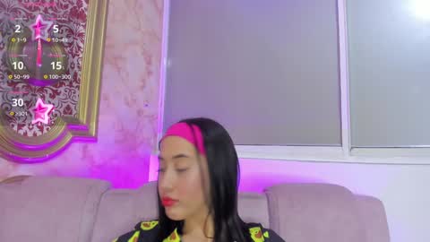 Snapshot of valentina_cortes72 chatting on 12/20/24, 03:36 Valentina online show from 12/20/24, 03:36