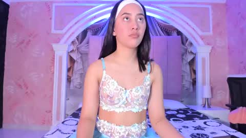 Snapshot of valentina_cortes72 chatting on 03/07/25, 11:40 Valentina online show from 03/07/25, 11:40