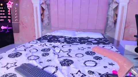 Snapshot of valentina_cortes72 chatting on 03/07/25, 02:45 Valentina online show from 03/07/25, 02:45