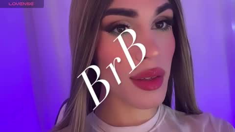 Snapshot of valentina_gaviria_ chatting on 12/23/24, 05:22 VALENTINA GAVIRIA online show from 12/23/24, 05:22