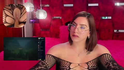 Snapshot of valentina_greco chatting on 01/15/25, 03:29 Valentina online show from 01/15/25, 03:29