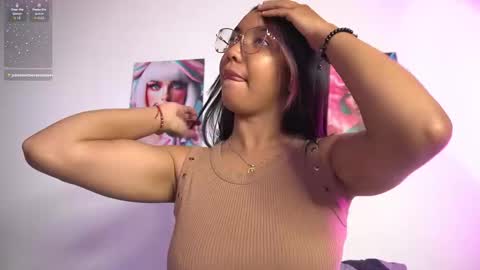 VALENTINA online show from 11/17/25, 11:16