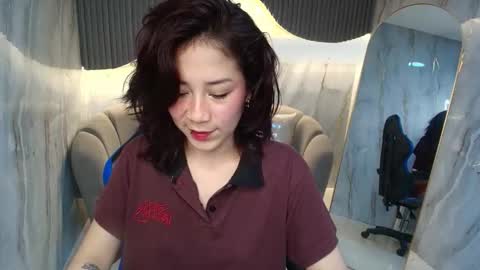 Snapshot of valentina_r_ chatting on 11/08/25, 03:39 Valentina online show from 11/08/25, 03:39