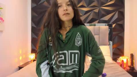 Snapshot of valentinasu chatting on 02/13/25, 01:59 Valentina online show from 02/13/25, 01:59
