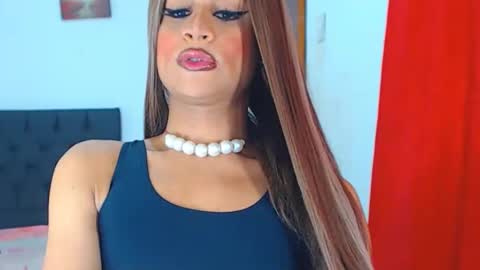 VALENTINA   online show from 02/10/25, 06:35