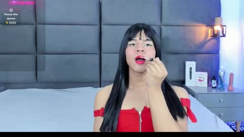 valentino moon online show from 11/21/25, 02:32