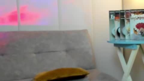 Snapshot of valentinocerati chatting on 01/04/25, 05:37 ValentinoCerati online show from 01/04/25, 05:37