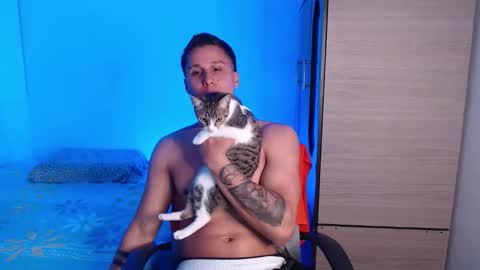 VALENTINO online show from 10/28/25, 11:29