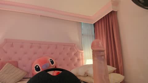 Vale Toro  online show from 12/19/24, 05:29