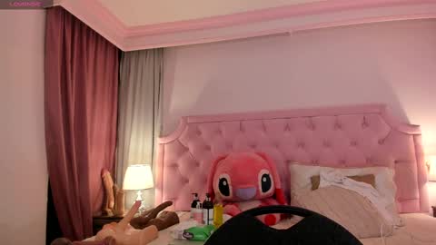 Vale Toro  online show from 02/15/25, 11:17