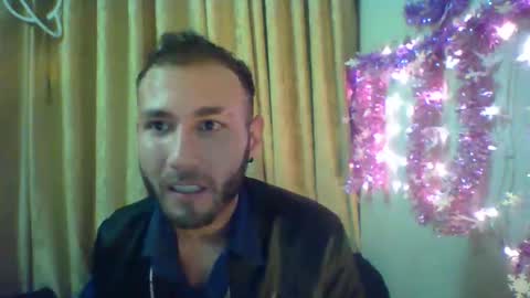 Snapshot of valeri_cove chatting on 12/03/24, 10:39 Valeri Cove online show from 12/03/24, 10:39