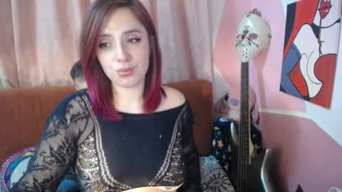 Snapshot of valeri_cove chatting on 09/25/25, 07:12 Valeri Cove online show from 09/25/25, 07:12