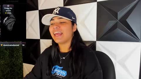 valeri_harpers4 online show from 10/25/25, 01:13