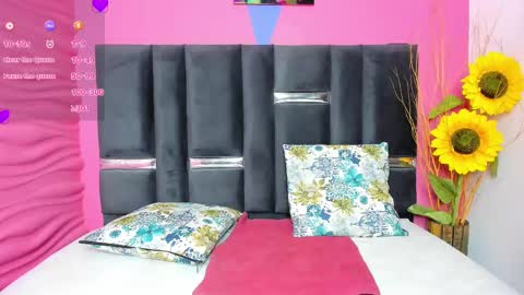 Snapshot of valeri_hurtado chatting on 03/11/25, 02:43 Valeria online show from 03/11/25, 02:43