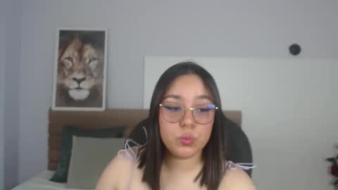 Snapshot of valeri_reyes chatting on 09/19/25, 08:09 Valeri Reyes online show from 09/19/25, 08:09