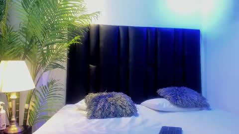 valeri_tafur online show from 10/09/25, 11:08