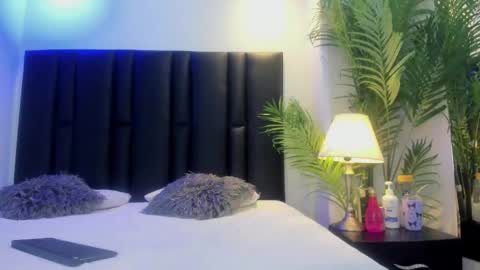 valeri_tafur online show from 11/14/25, 11:09