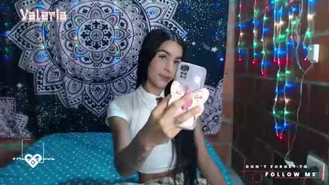 valeria online show from 11/17/25, 12:16