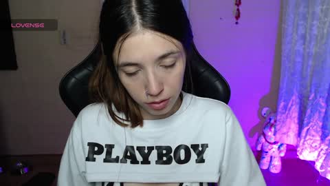 Snapshot of valeria_mendozza chatting on 12/04/24, 07:39 online show from 12/04/24, 07:39