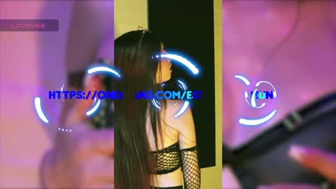 Snapshot of valeria_mendozza chatting on 01/28/25, 08:04 online show from 01/28/25, 08:04