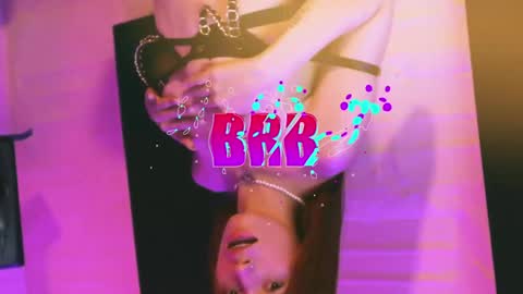 Snapshot of valeria_mendozza chatting on 01/30/25, 05:30 online show from 01/30/25, 05:30