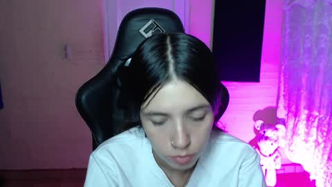 Snapshot of valeria_mendozza chatting on 01/30/25, 08:43 online show from 01/30/25, 08:43