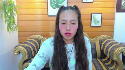 Snapshot of valeria_rossi7 chatting on 12/28/24, 05:35 Valeria online show from 12/28/24, 05:35